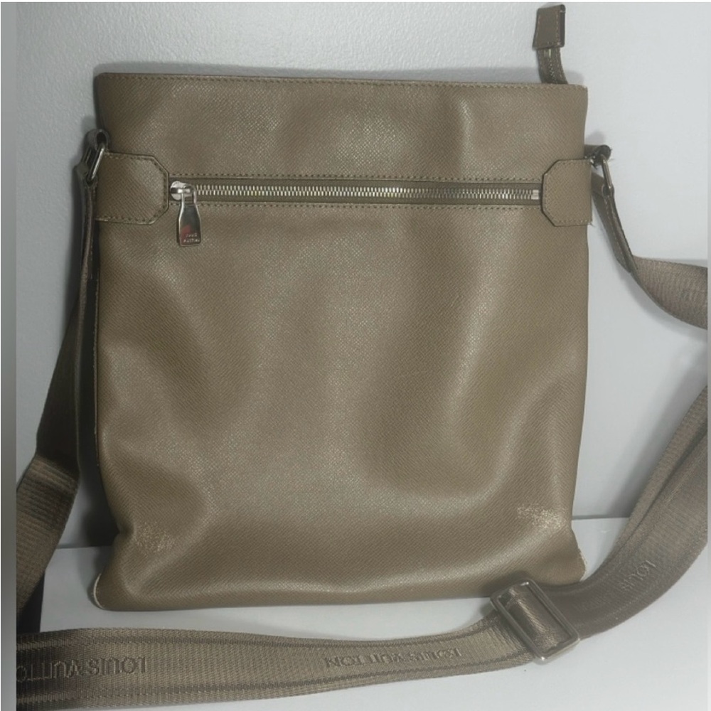 Louis Vuitton messenger bag